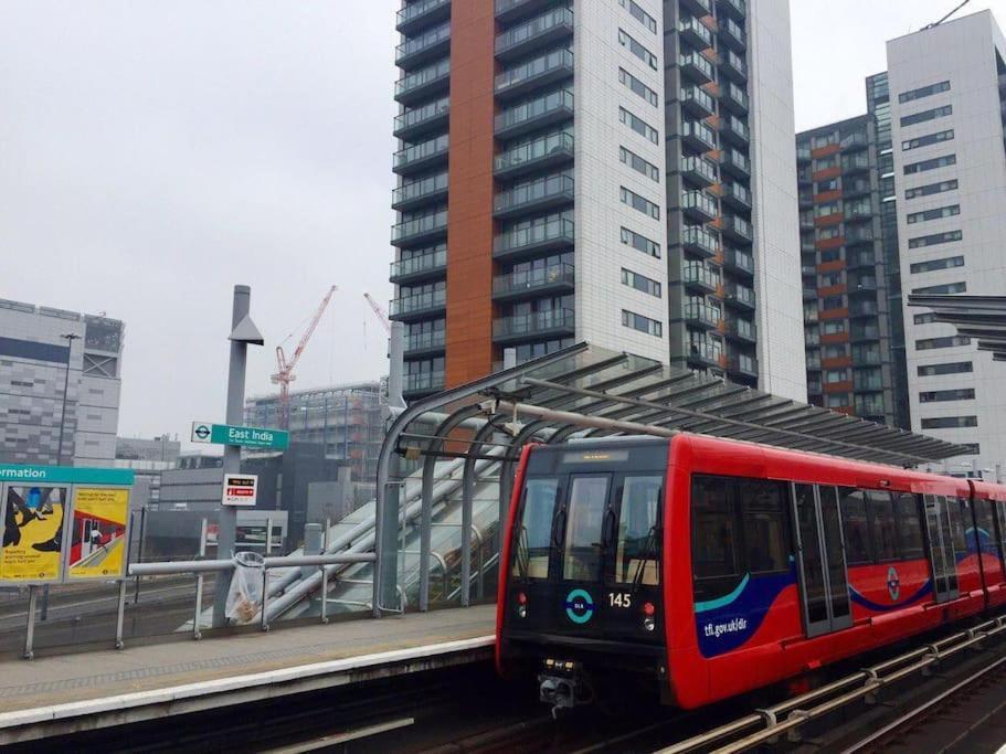 1 Bedroom Flat Near Excel, O2, Canary Wharf - London Bagian luar foto